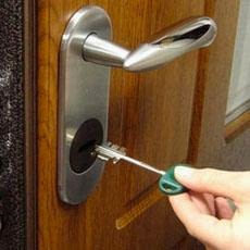 Установка замка | Компания «Отделка и Ремонт» установка замка